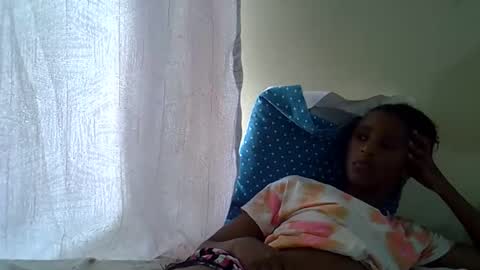 Snapshot of rellings_maya chatting on 10, 10, 2025 rellings-maya online show from 10, 10, 2025