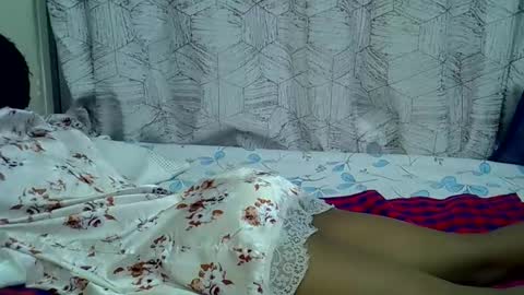 Snapshot of rellings_maya chatting on 16, 10, 2025 rellings-maya online show from 16, 10, 2025