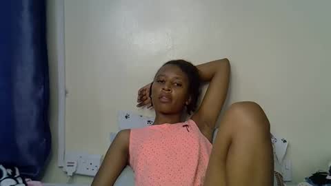 Snapshot of rellings_maya chatting on 29, 10, 2025 rellings-maya online show from 29, 10, 2025