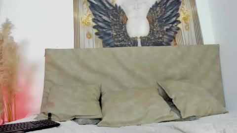 Laura online show from 21, 2, 2025