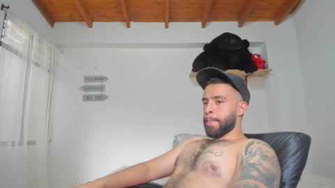 Rmy Steen online show from 28, 1, 2025