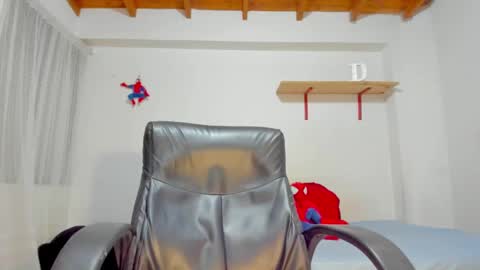 Rmy Steen online show from 2, 10, 2025