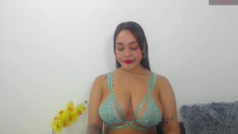 Snapshot of renatabrownn28 chatting on 11, 6, 2026 renatabrownn28 online show from 11, 6, 2026