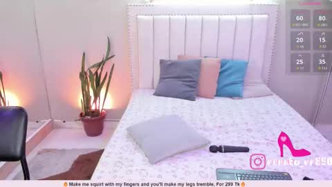 Snapshot of renataruiz_rr chatting on 5, 1, 2026 online show from 5, 1, 2026