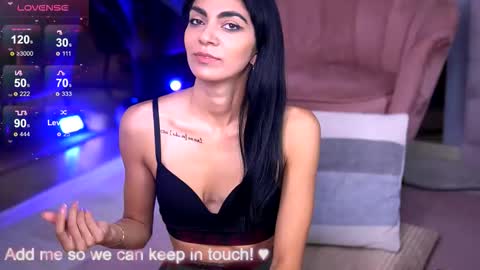 Snapshot of reneevoss chatting on 20, 10, 2025 Rena online show from 20, 10, 2025