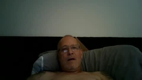 Snapshot of renewaz chatting on 2, 7, 2026 Renewaz online show from 2, 7, 2026