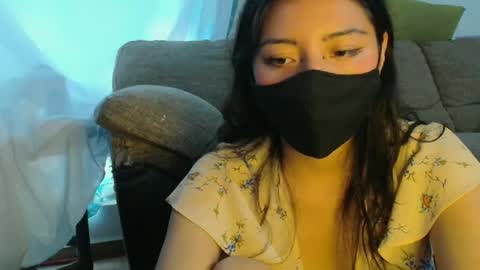 Snapshot of reni_tendress chatting on 8, 10, 2025 reni_tendress online show from 8, 10, 2025