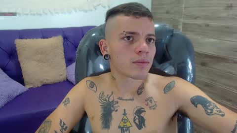 Snapshot of rennesanti chatting on 5, 12, 2024 R E N E online show from 5, 12, 2024