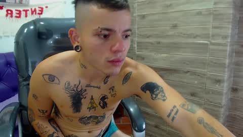 Snapshot of rennesanti chatting on 7, 12, 2024 R E N E online show from 7, 12, 2024