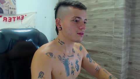 Snapshot of rennesanti chatting on 7, 12, 2024 R E N E online show from 7, 12, 2024