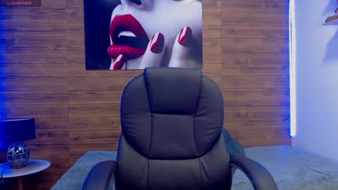 Snapshot of rennesanti chatting on 22, 1, 2025 R E N E online show from 22, 1, 2025