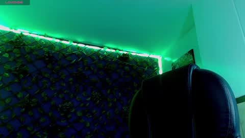 Snapshot of rennesanti chatting on 23, 1, 2025 R E N E online show from 23, 1, 2025