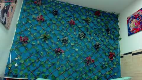 Snapshot of rennesanti chatting on 20, 2, 2025 R E N E online show from 20, 2, 2025