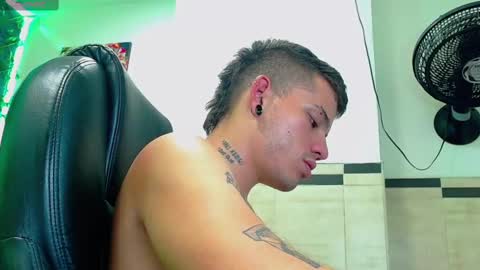 Snapshot of rennesanti chatting on 20, 2, 2025 R E N E online show from 20, 2, 2025