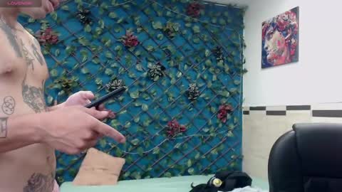 Snapshot of rennesanti chatting on 25, 2, 2025 R E N E online show from 25, 2, 2025