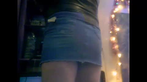 Snapshot of rettangol chatting on 5, 1, 2025 rettangol online show from 5, 1, 2025