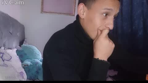 Snapshot of rey_masterhot chatting on 18, 9, 2025 reymasterhot online show from 18, 9, 2025