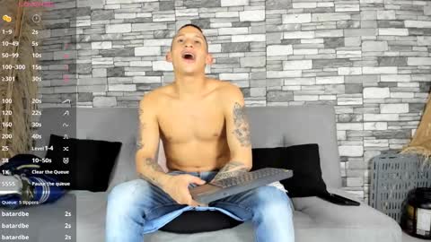 Snapshot of rey_masterhot chatting on 3, 10, 2025 reymasterhot online show from 3, 10, 2025