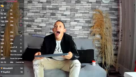 Snapshot of rey_masterhot chatting on 10, 11, 2025 reymasterhot online show from 10, 11, 2025