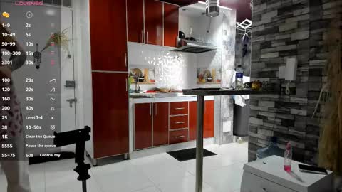 Snapshot of rey_masterhot chatting on 11, 11, 2025 reymasterhot online show from 11, 11, 2025