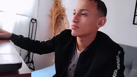 Snapshot of rey_masterhot chatting on 23, 11, 2025 reymasterhot online show from 23, 11, 2025