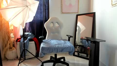 reymasterhot online show from 7, 4, 2026