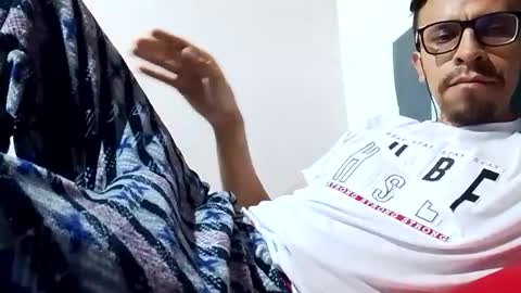 Snapshot of reyfons chatting on 10, 10, 2025 Naruto Uchiha online show from 10, 10, 2025