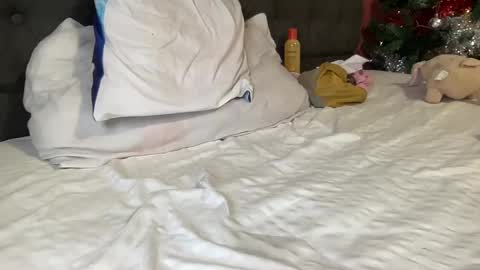 Snapshot of reyna77 chatting on 19, 12, 2024 reyna77 online show from 19, 12, 2024