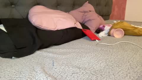 Snapshot of reyna77 chatting on 5, 2, 2025 reyna77 online show from 5, 2, 2025