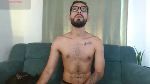 Snapshot of reypablo1 chatting on 5, 10, 2025 REY PABLO Independent online show from 5, 10, 2025