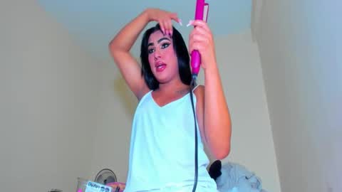 Snapshot of rgmo17 chatting on 29, 10, 2025 ROBERTA online show from 29, 10, 2025