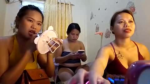 Snapshot of rhea_ann chatting on 2, 2, 2026 Rhea Ann online show from 2, 2, 2026