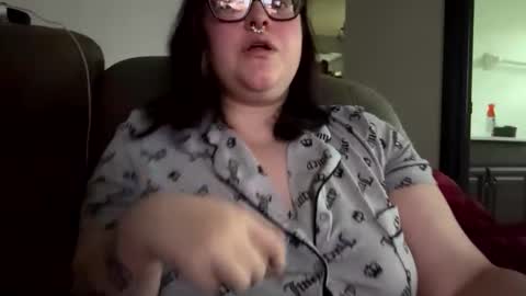 Snapshot of riah_babbie chatting on 24, 5, 2026 riah_babbie online show from 24, 5, 2026