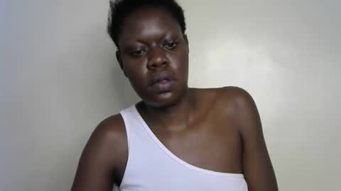 Snapshot of riana_sha chatting on 28, 10, 2025 riana_sha online show from 28, 10, 2025