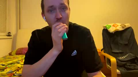 Snapshot of ricciardio chatting on 12, 2, 2025 ricciardio online show from 12, 2, 2025