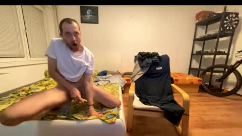 Snapshot of ricciardio chatting on 5, 10, 2025 ricciardio online show from 5, 10, 2025