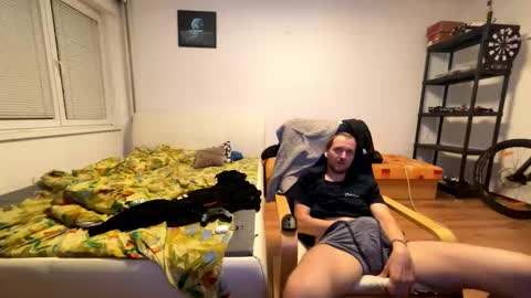 Snapshot of ricciardio chatting on 10, 10, 2025 ricciardio online show from 10, 10, 2025
