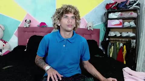 Snapshot of rich_de_la_rosa chatting on 6, 1, 2025 rich and kitty online show from 6, 1, 2025