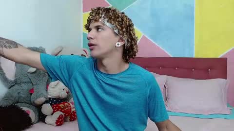 Snapshot of rich_de_la_rosa chatting on 24, 1, 2025 rich and kitty online show from 24, 1, 2025