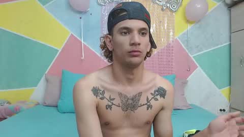 Snapshot of rich_de_la_rosa chatting on 22, 11, 2025 rich and kitty online show from 22, 11, 2025