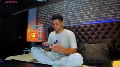 --- Richar --- online show from 18, 12, 2025