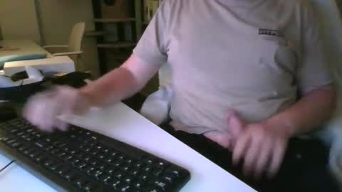 Snapshot of richard97188 chatting on 9, 5, 2026 richard97188 online show from 9, 5, 2026