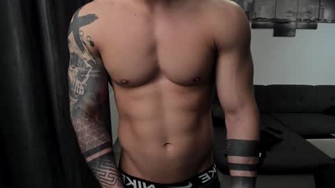 Snapshot of richarddarell chatting on 11, 1, 2025 RichardDarell online show from 11, 1, 2025