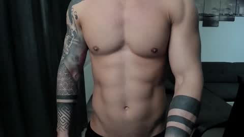 Snapshot of richarddarell chatting on 24, 1, 2025 RichardDarell online show from 24, 1, 2025