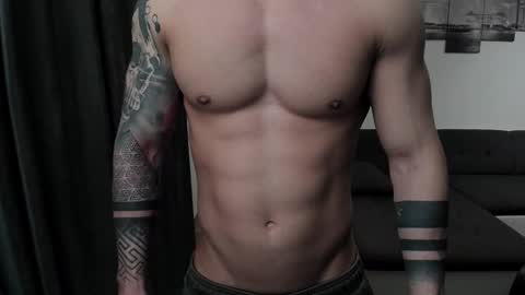 Snapshot of richarddarell chatting on 25, 1, 2025 RichardDarell online show from 25, 1, 2025