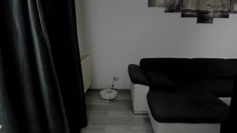 Snapshot of richarddarell chatting on 13, 9, 2025 RichardDarell online show from 13, 9, 2025