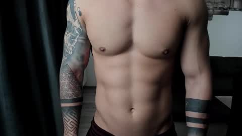 Snapshot of richarddarell chatting on 23, 9, 2025 RichardDarell online show from 23, 9, 2025