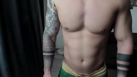 Snapshot of richarddarell chatting on 30, 11, 2025 RichardDarell online show from 30, 11, 2025