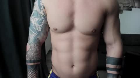 Snapshot of richarddarell chatting on 14, 12, 2025 RichardDarell online show from 14, 12, 2025