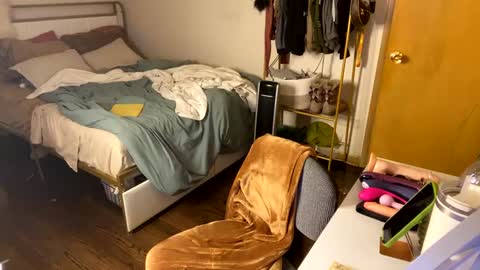 Amber online show from 5, 1, 2025